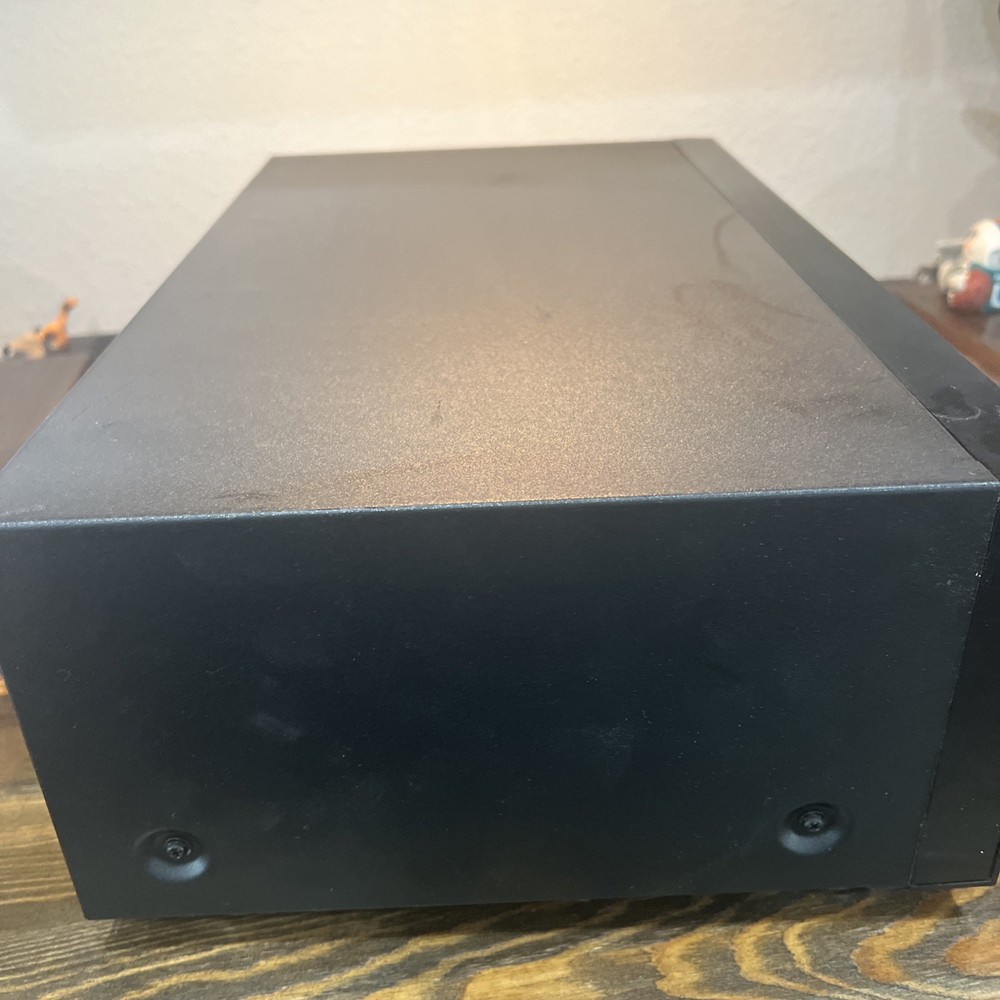 TEAC W-520R Dual Auto Reverse Cassette Deck (Powers On)