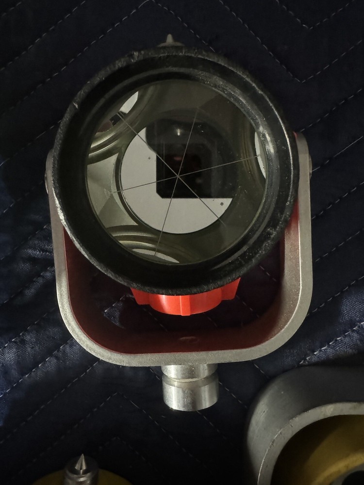 4 SURVEY PRISMS And Topcom Housing