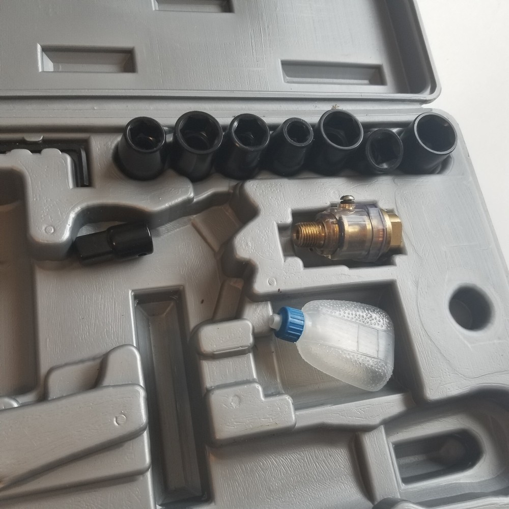 DAPC DeVilbiss Air Power Co. Air Tool Kit AT10 Impact Wrench Set Kit Case