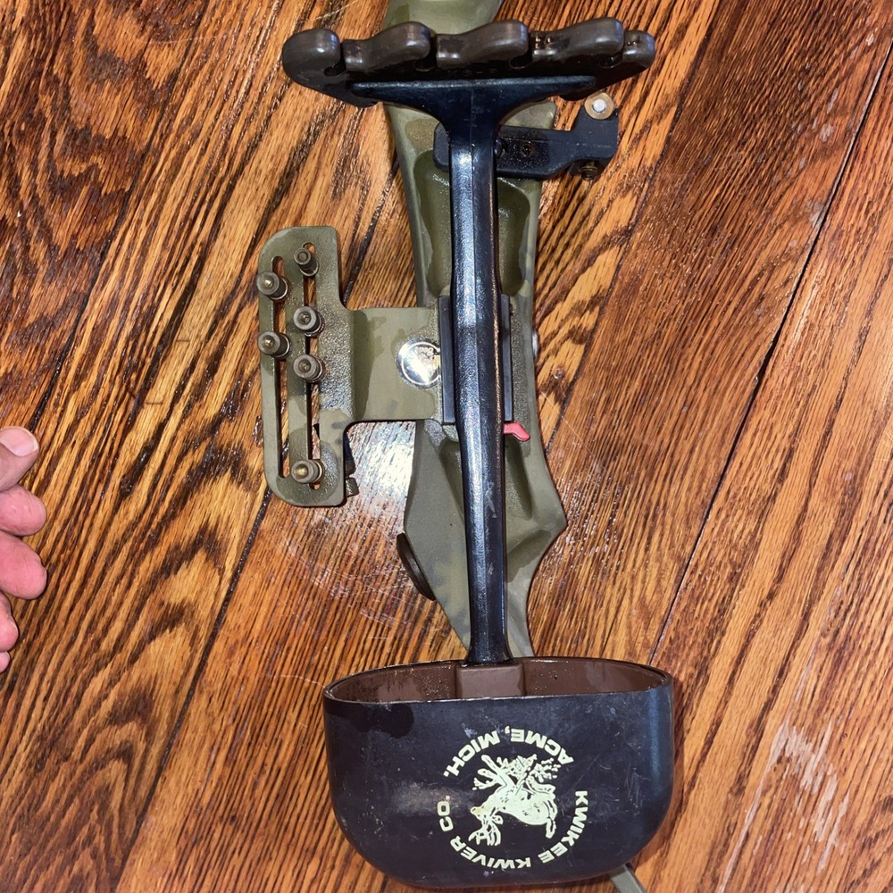 black mag bear compound bow Camo Camouflage