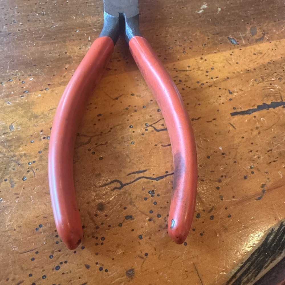 Snap-On Red Handled Needle Nose Pliers Model Number 597CP