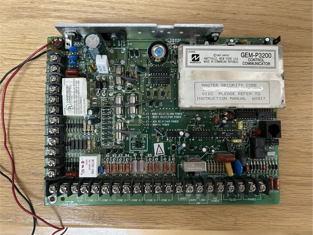 NAPCO Gemini GEM-P3200 Alarm Control - Board Only. REMOVED FROM WORKING SYSTEM