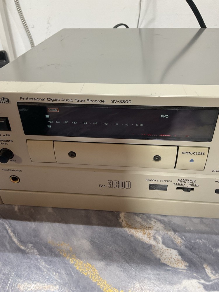 PANASONIC SV-3800 PROFESSIONAL DAT PLAYER RECORDER FOR PART ONLY