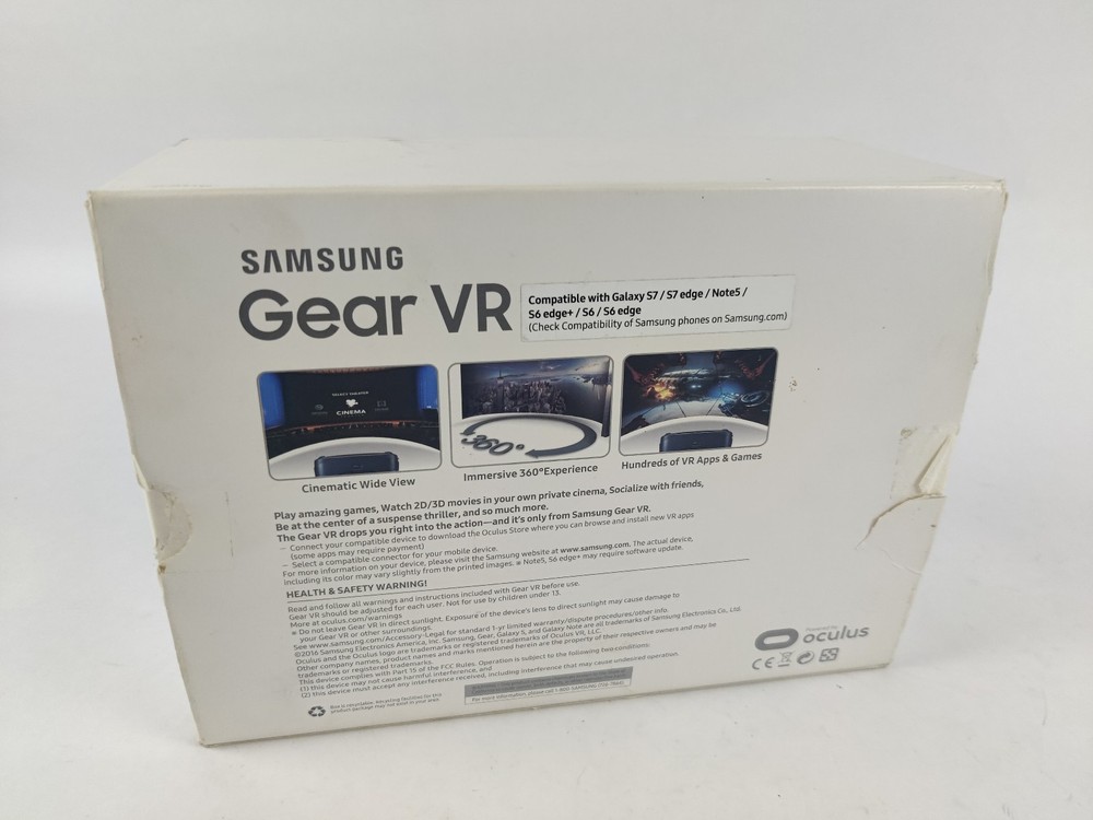 Samsung Gear VR SM-R323 Virtual Reality Headset Black Oculus