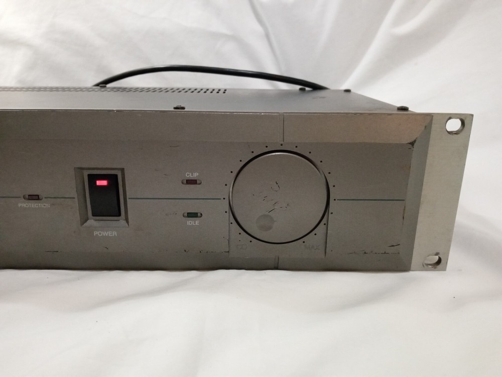 Samson Servo-240 pro stereo power amplifier