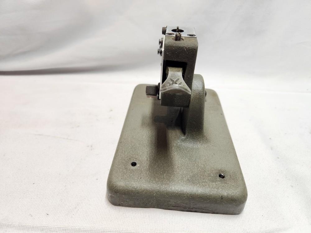 Pratt and Whitney Tri Roll Thread Comparator Frame No. 2 W/ Rolls 6-32