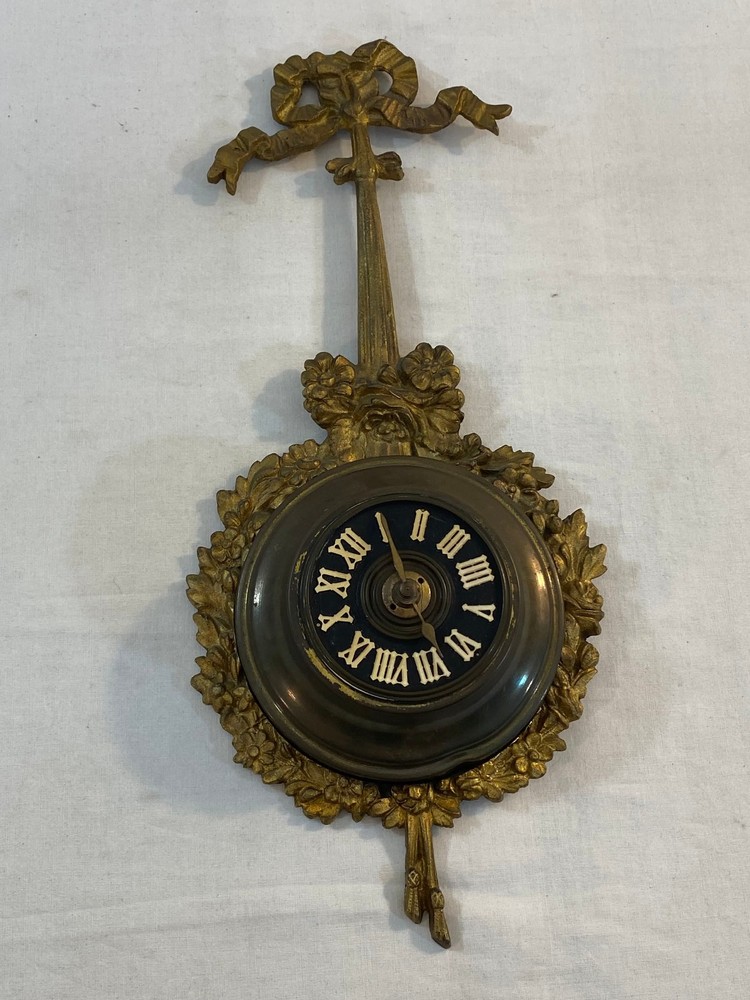 Cartel Wall Hanging Clock RUNS (SEE DESCRIPTION)