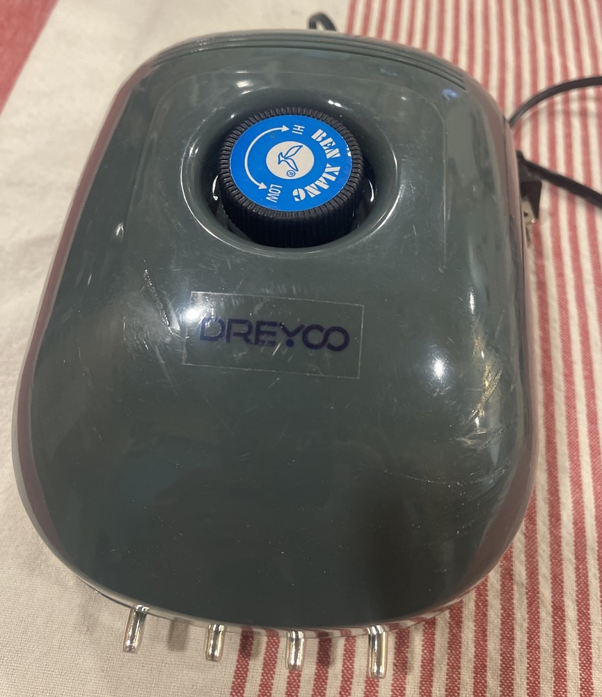 Dreyco four outlet air pump