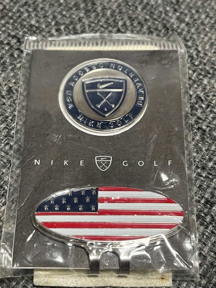 Unused NIKE GOLF Clip & Marker