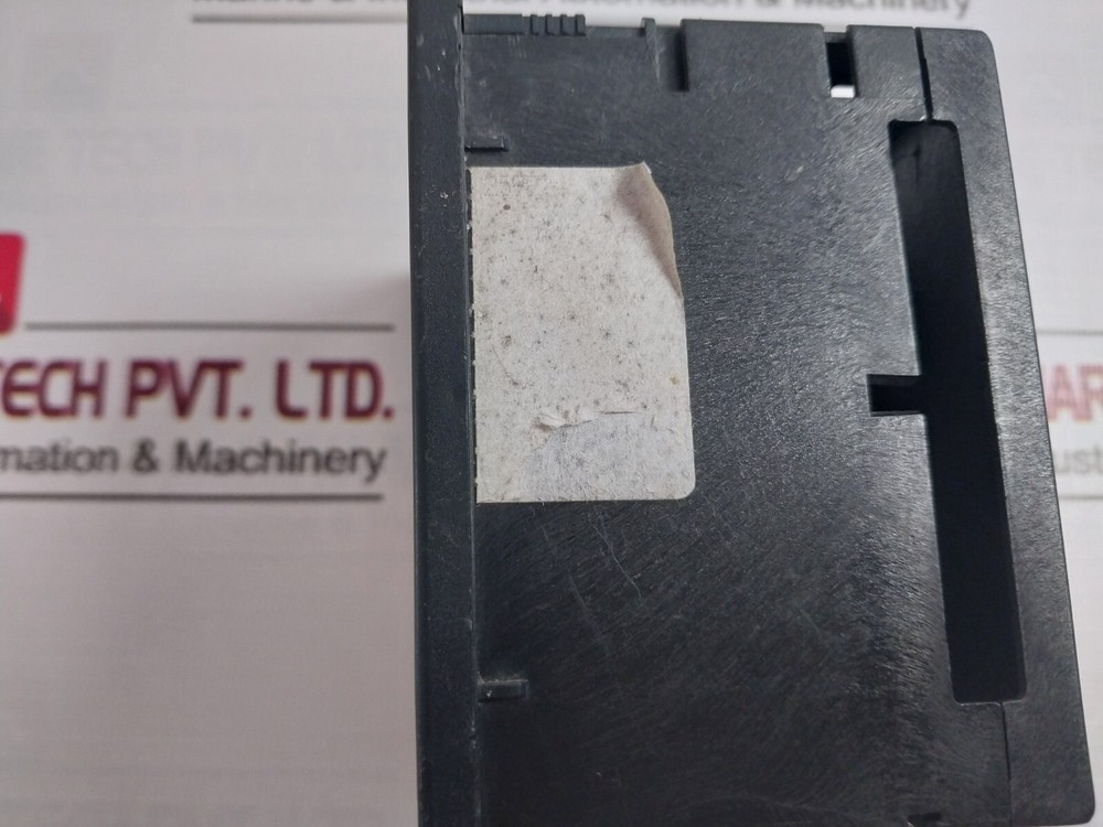 DEIF 0-300 V Voltmeter 1.5