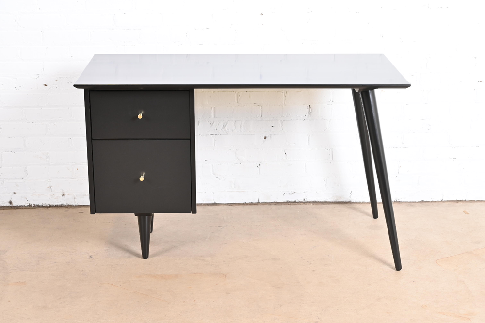 Paul McCobb Planner Group Mid-Century Modern Writing Desk, Newly Refinished