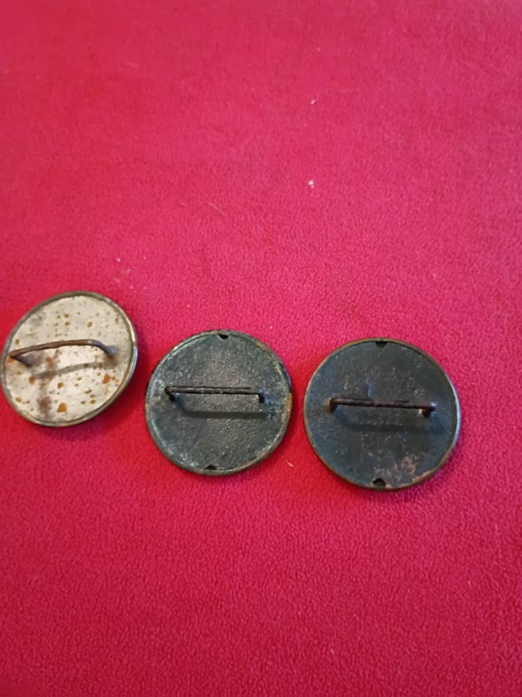 Civil War? Relic Buttons Latch ?