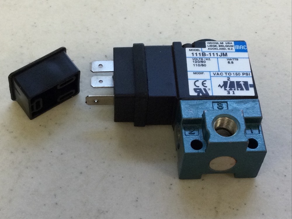 NEW MAC PNEUMATIC 111B-111JM SOLENOID VALVE, FREE SHIPPING