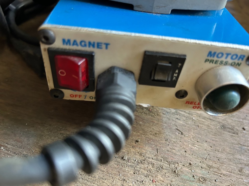 Hougen HMD115 low profile Magnetic Drill w/ 1 bit