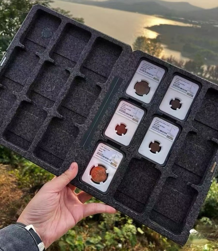 Storage Box / Protective Folder / Display Case For 18 NGC Slab Holders