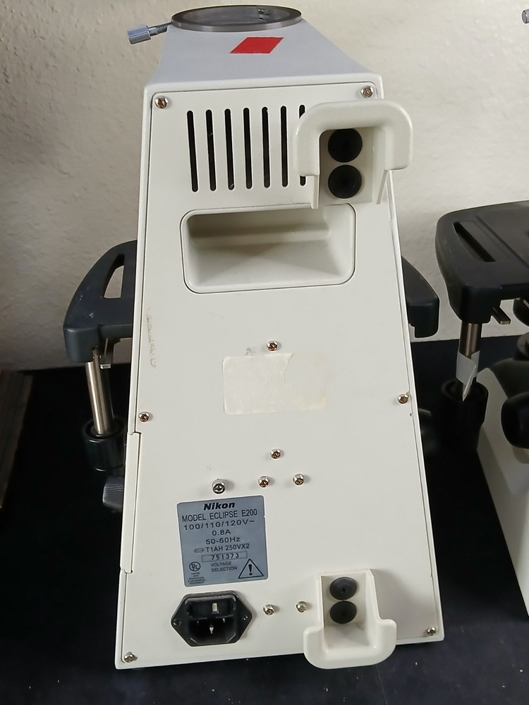 (2) Nikon Eclipse E200 Microscopes & E Plan 4 10 40 100X Oil Sets (No Heads)