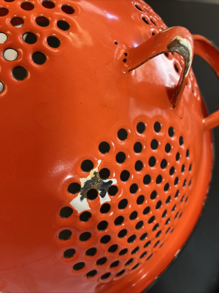 EUC-Vintage 9” Kitchen Orange Enamelware Strainer MCM Decor