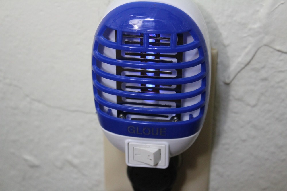 Gloue Indoor Bug Zapper Blue Plug-In