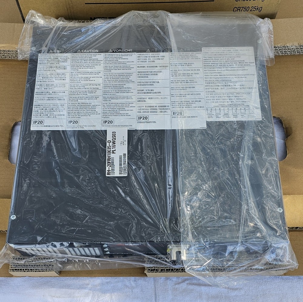 NEW Mitsubishi CR800-20HD Robot Controller w/ cables & Software