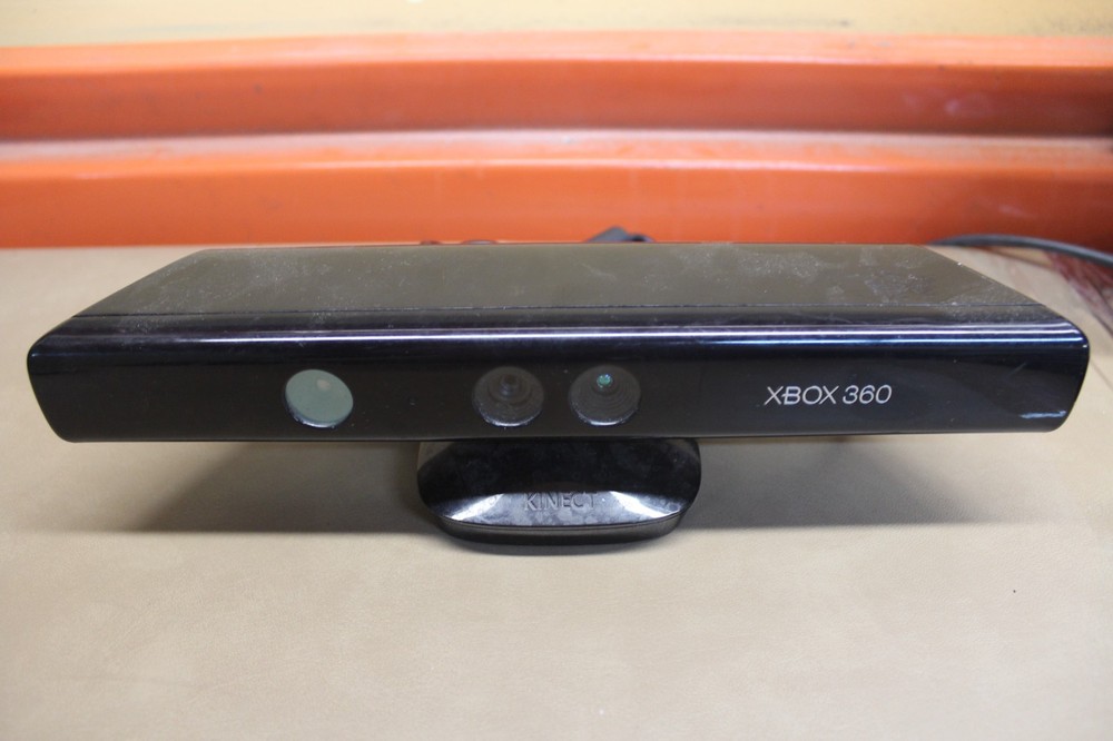 Microsoft 1414 Xbox 360 Kinect Sensor Bar Only - Black UNTESTED AS IS
