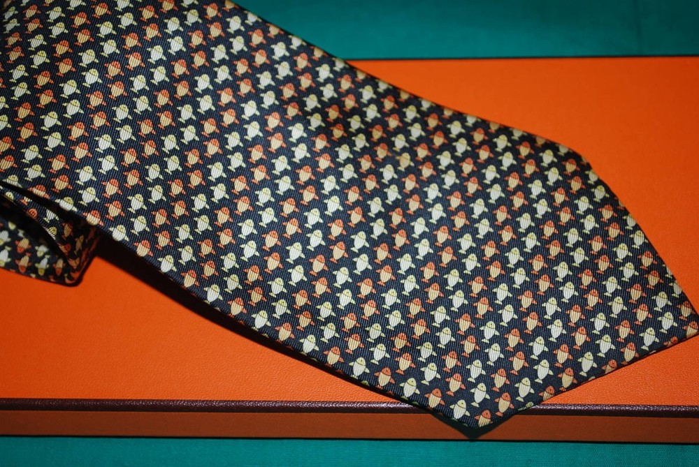 HERMES 100 Silk Tie Ribbon Tie Box Included