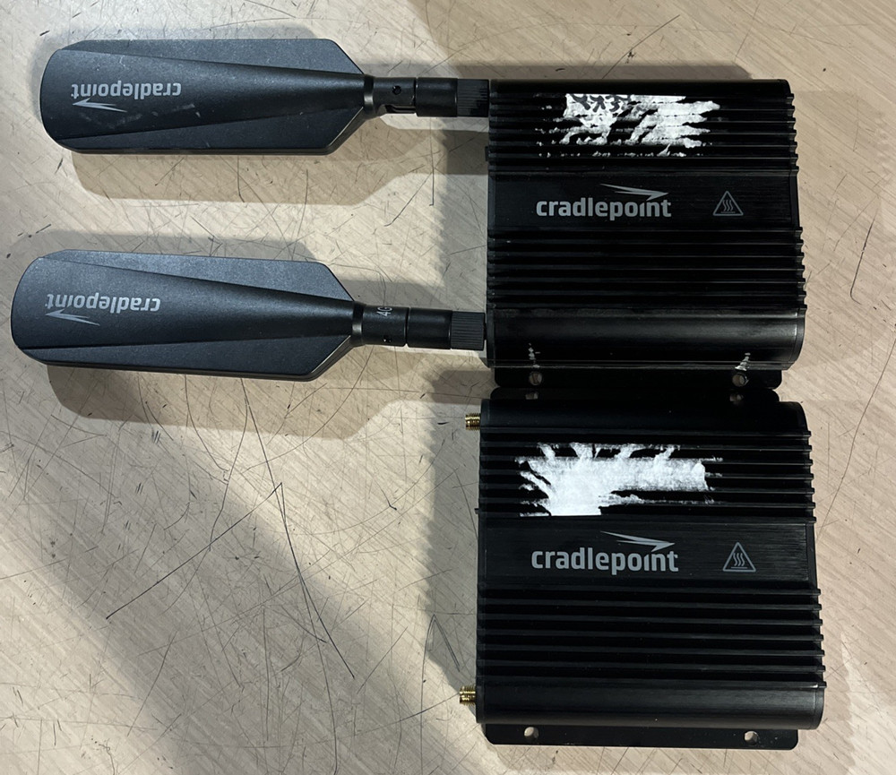 x2 CRADLEPOINT IBR650B-LP4 ROUTER