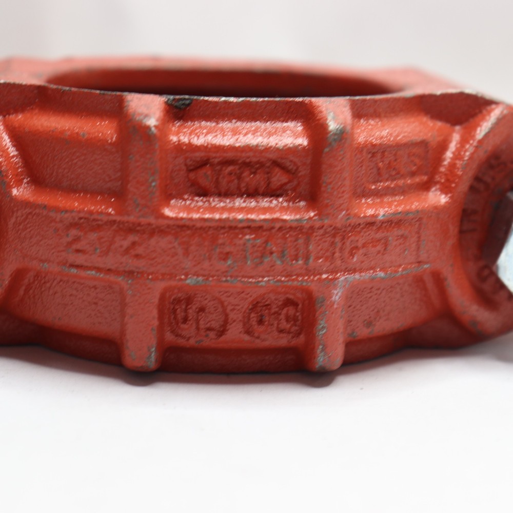 Flexible Coupling Cross-Ribbed 2-1/2" 77