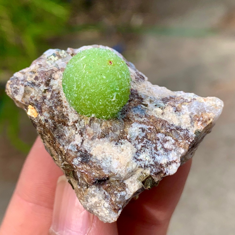 33G Pyromorphite Crystal Unique Spherical specimen , Guangxi,China