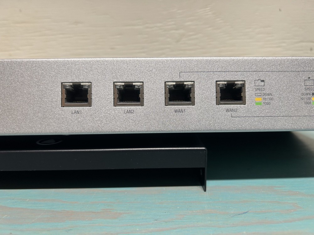 Ubiquiti Security UniFi Security Gateway Pro USG-PRO-4