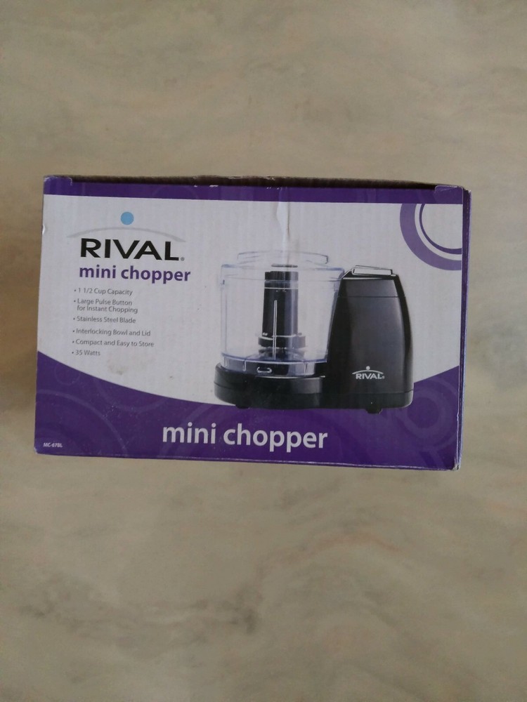 RIVAL 1 1/2 CUP CAPACITY BLACK MINI KITCHEN CHOPPER MC-67BL