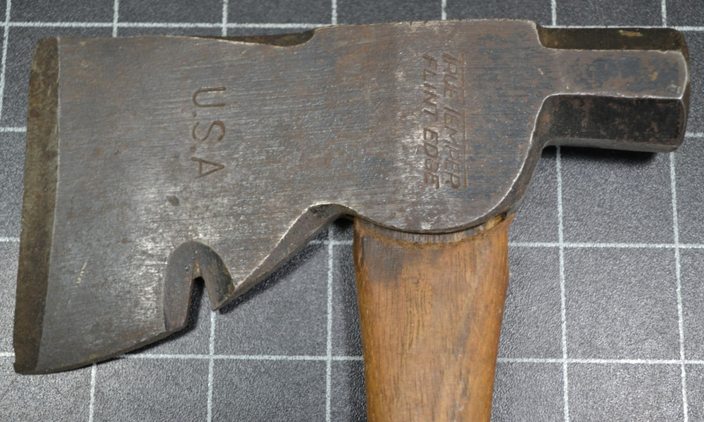 TRUE TEMPER - FLINT EDGE - U.S.A. MARKED - HALF HATCHET WITH ORIGINAL HANDLE