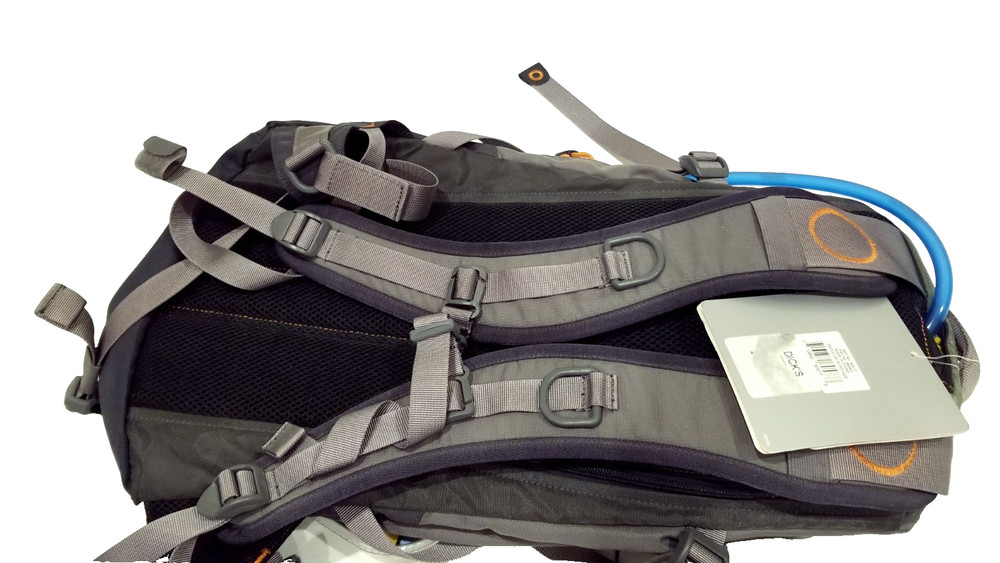 Camelbak Cloud Walker 70oz / 2L Hydration Backpack 60577 New