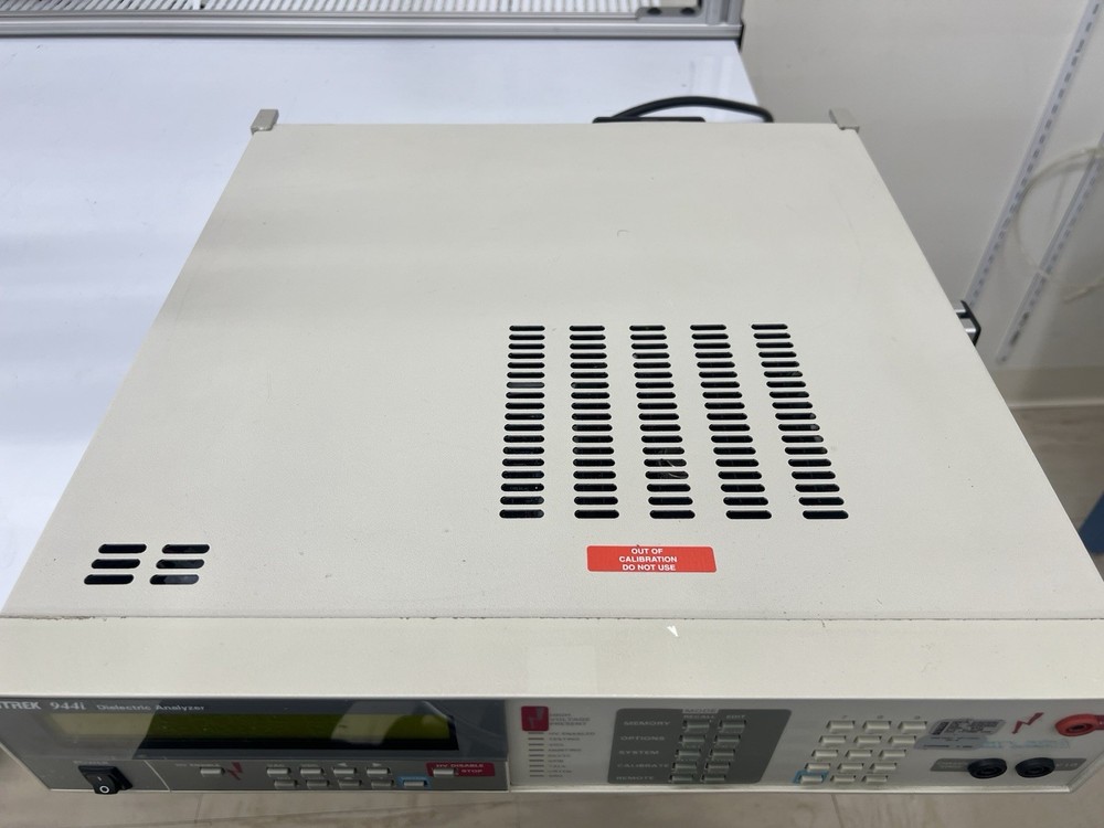Vitrek 944i Dielectric Analyzer