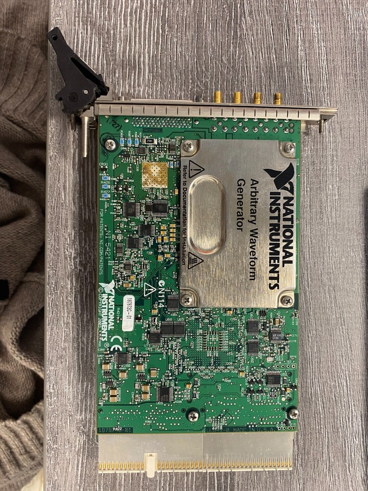 National Instruments PX1-5441 Arbitrary Waveform Generator