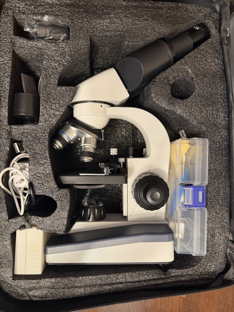 Microscope With Carry Case And 10 Specimens Slides