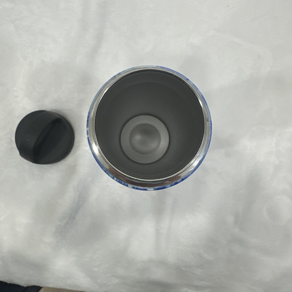22oz Blue Water Bottle With Handle