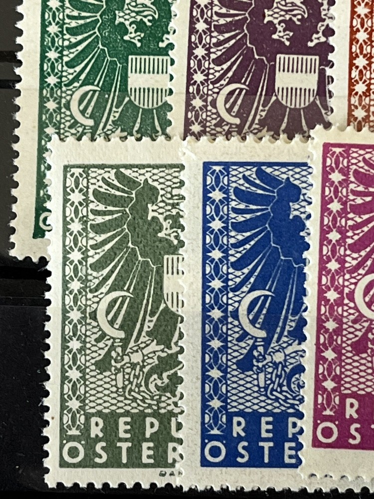 AUSTRIA 1945 - Post Horn, Renner Government - 2 Complete Sets - MNH