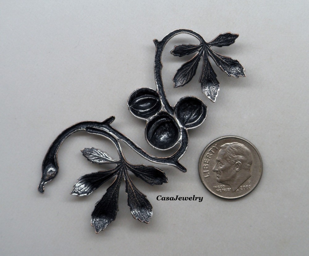 #6186 ANTIQUED STERLING SILVER PLATED LEAF W/NUTS PLIABLE COMPONENT - 1 PC