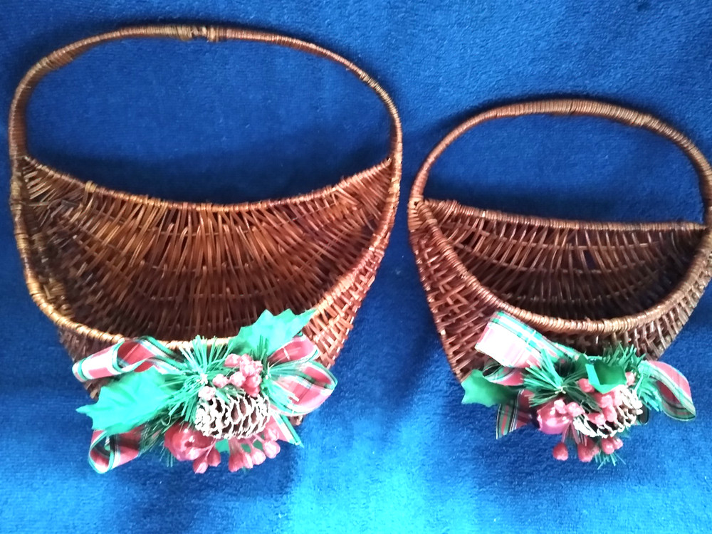 Set of 2 Woven Wicker Wall Baskets