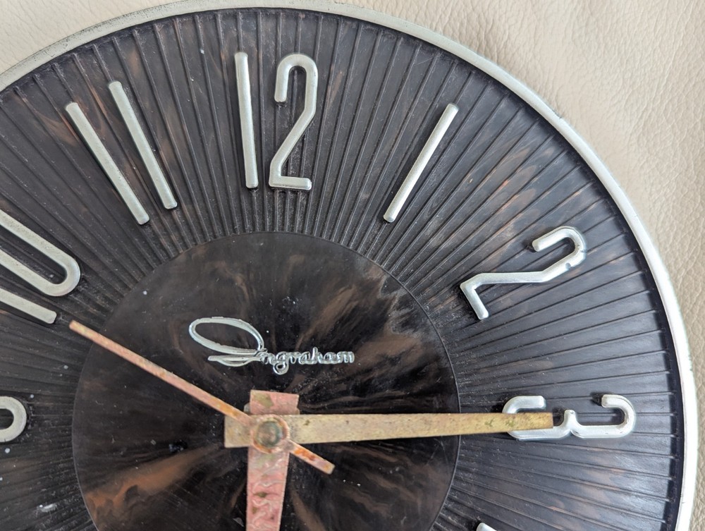 Clock INGRAHAM Mid-Century Modern Plastic Wall Vintage Brown & Silver Tested