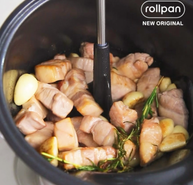 rollkitchen rollpan NEW ORIGINAL Automatic Rotation Cooking Pot Camping - 4color