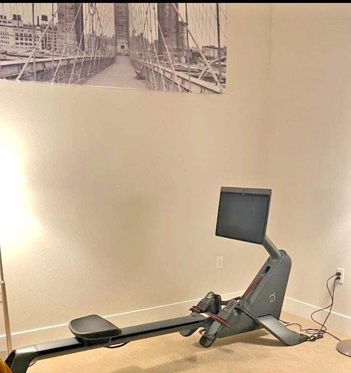 Peloton Row - Rowing Machine