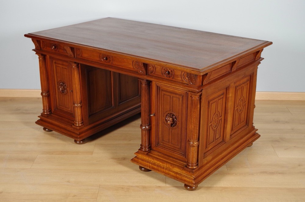 Honoré Dufin: Renaissance style office