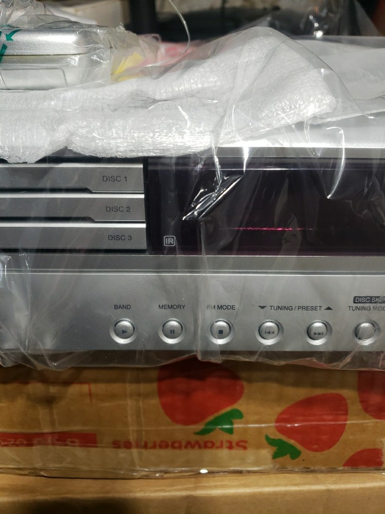 RCA 3 DVD Changer/Receiver HTS-3000 Bundle
