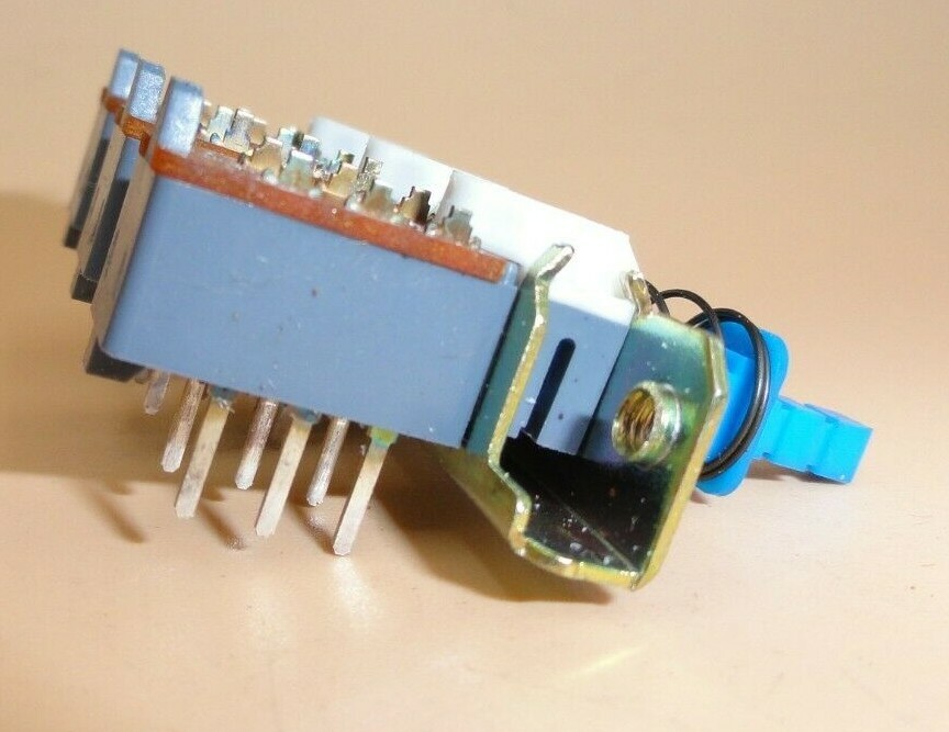 PUSH BUTTON SELECTOR SWITCH PUSH LOCK NOS (LOT OF 5)