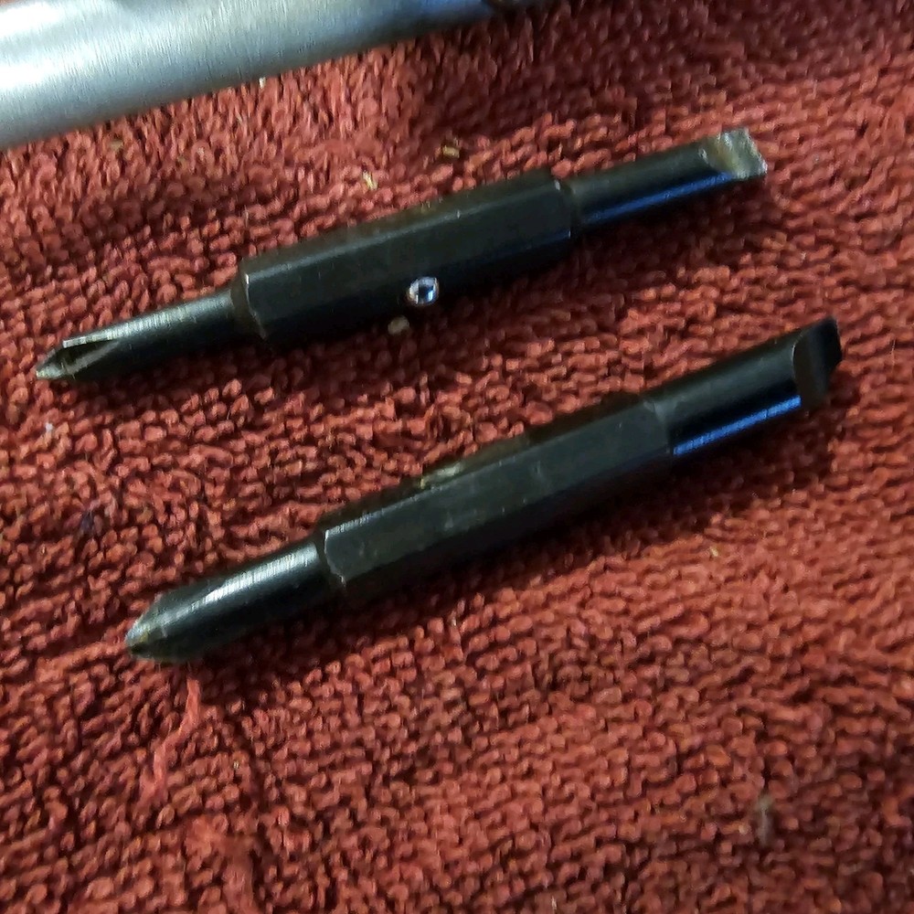 Vintage Stanley Workmaster Screwdriver 66-401, One Tip is Chipped.