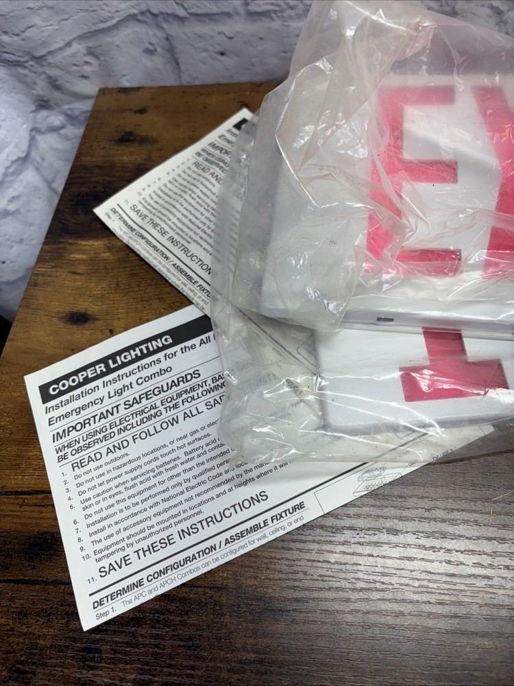 ALL PRO Exit Sign Emergency Combo LED Thermoplastic APC Cooper New