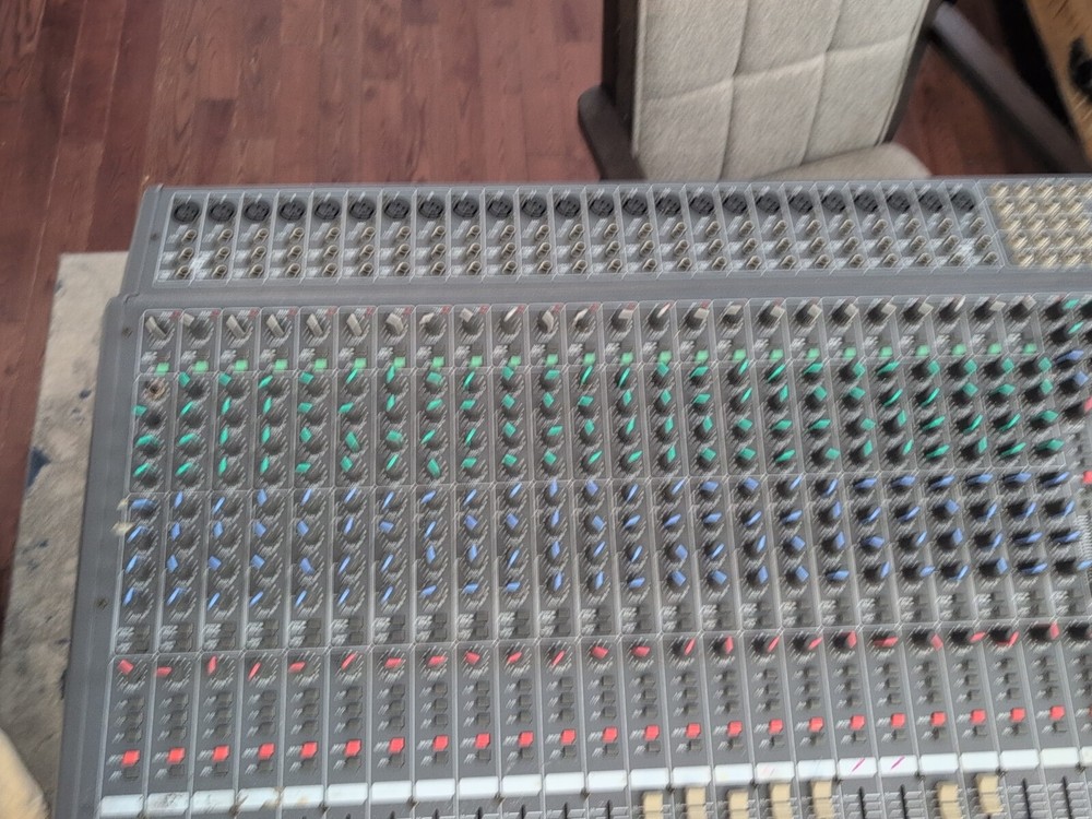 Ev M4 Mixing Console 24 Channel