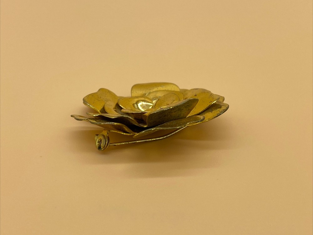 vintage brooch pin back unsigned collectors