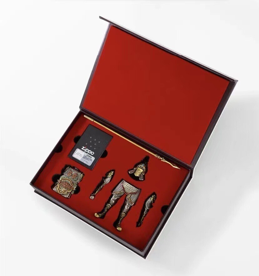 New Zippo oil Lighter soldier with box